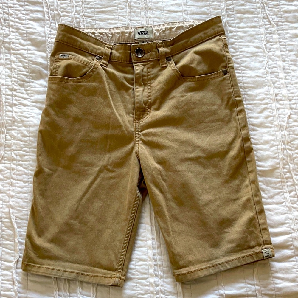 Tan VANS shorts for kids! Great color, very stylish!
